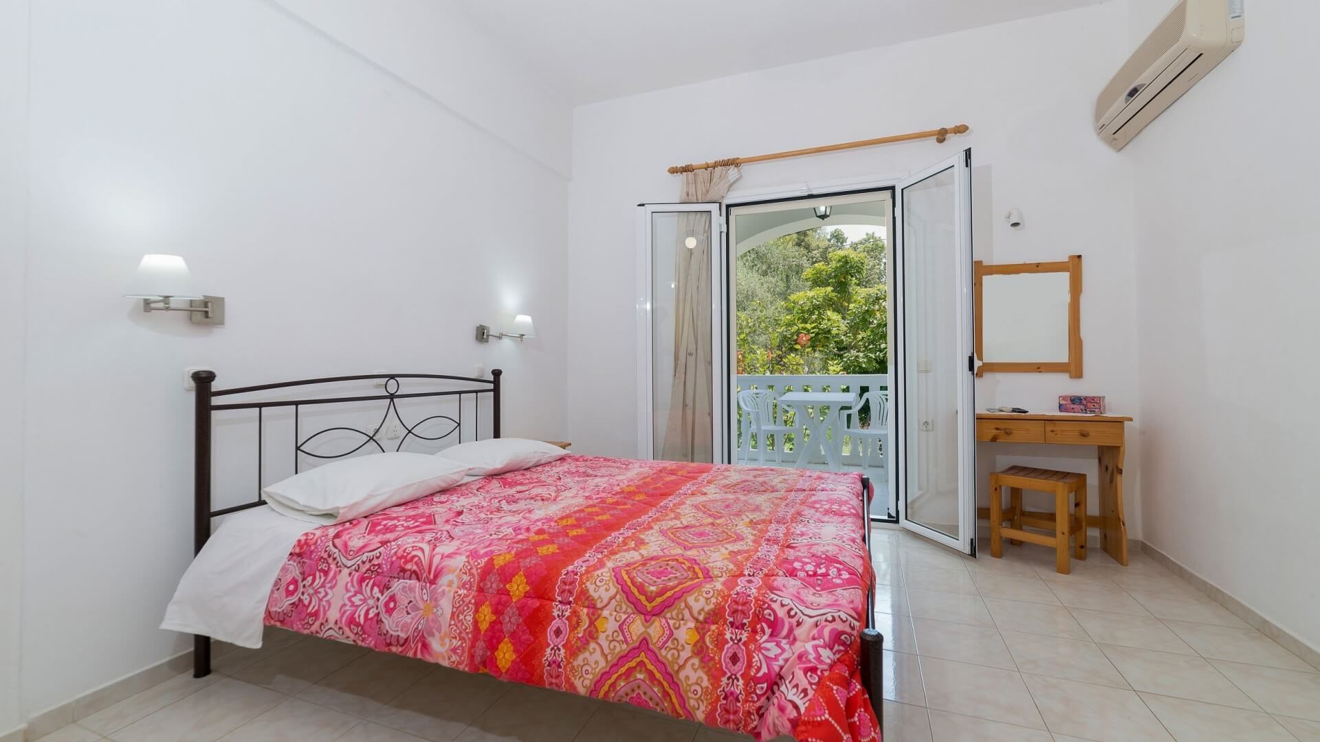 Ruassi Studios Zante Zakynthos Greece